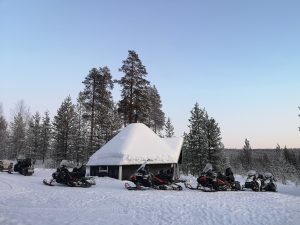 On a snowmobile safari in the Fells of Ylläs Äkäslompolo